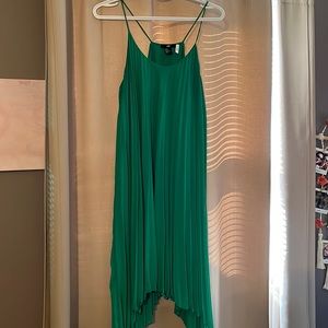 Gorgeous Green pleated swing dress